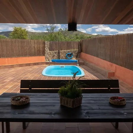 La Casa De La Abuela Mari Feriehus Trescasas